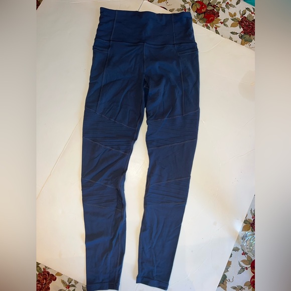 Athleta Inclination Moro Tight size S - Picture 4 of 7